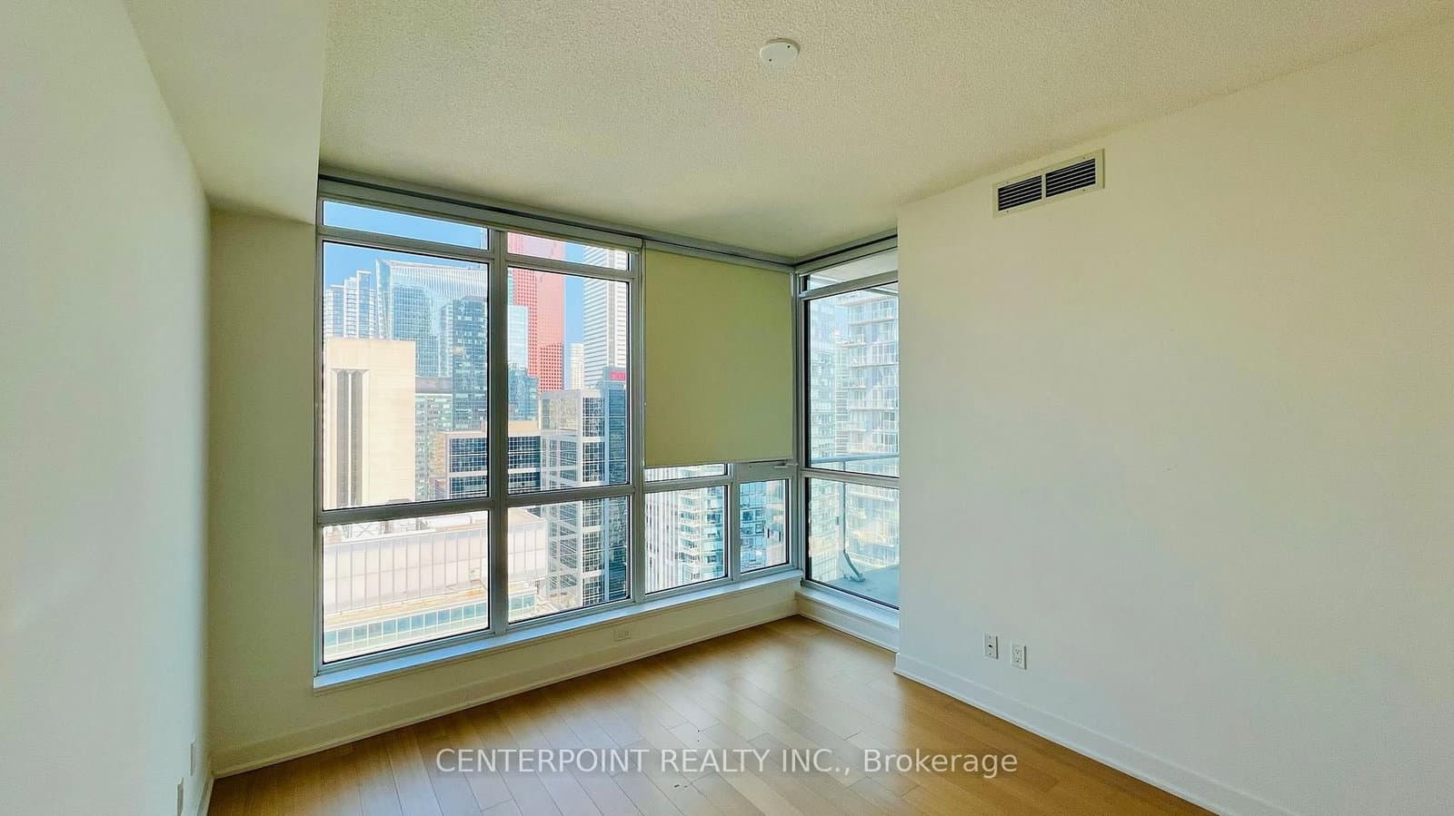 199 Richmond Street W, Unit 2803 thumbnail 6