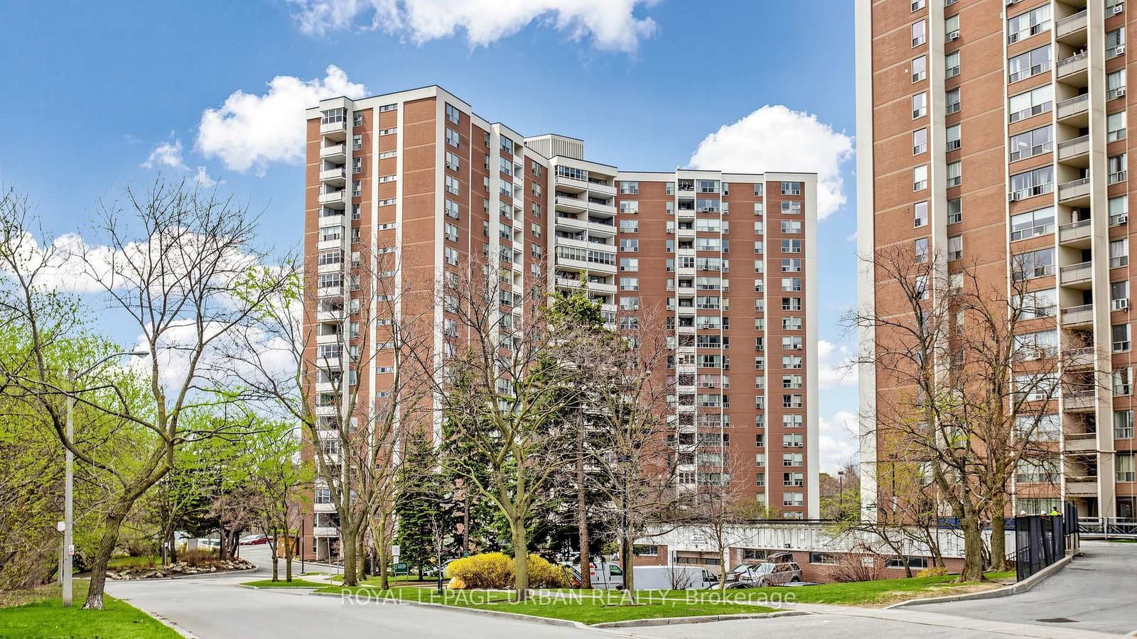 60 Pavane Linkway, Unit 602 thumbnail 2