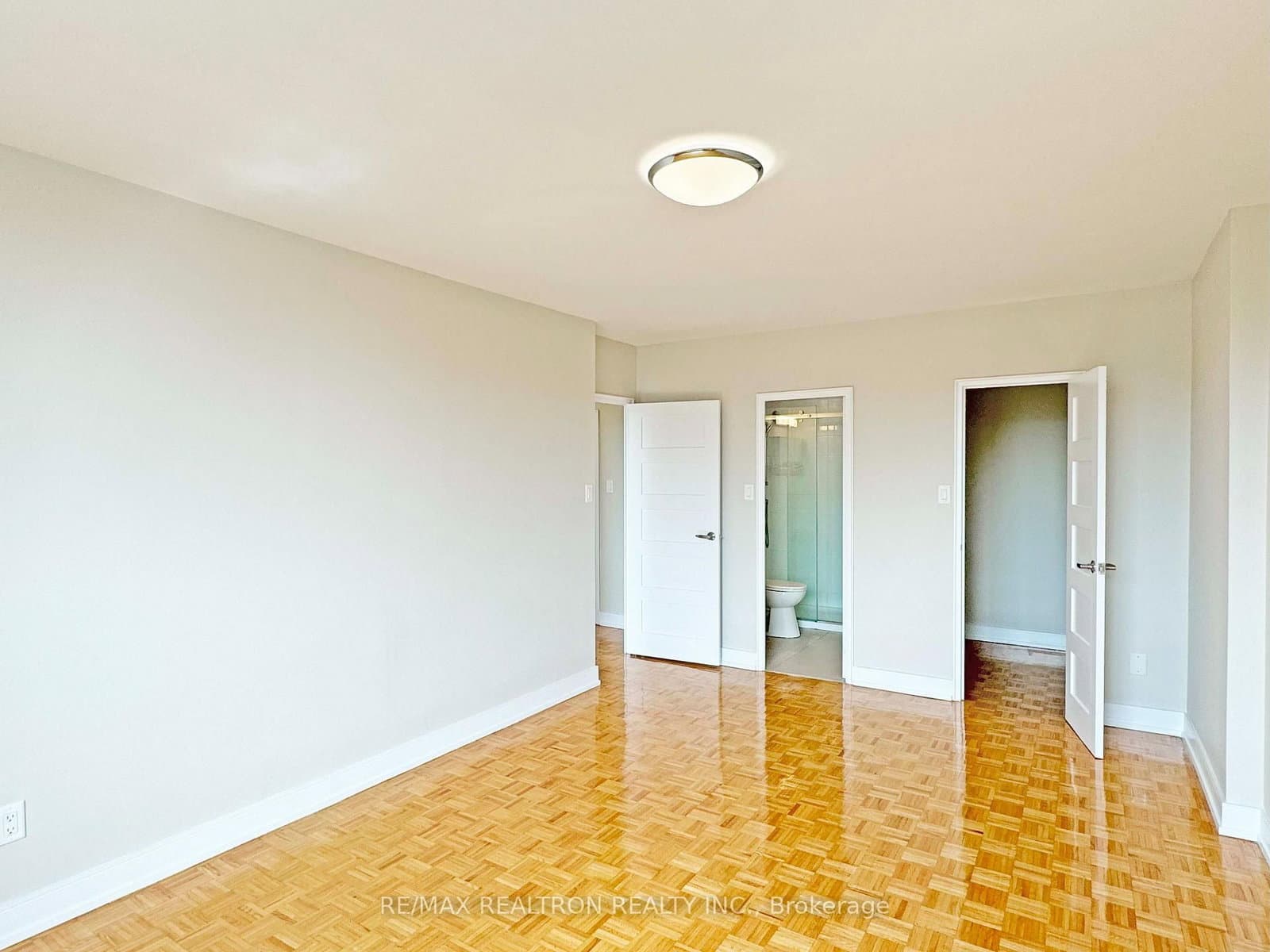 10 Shallmar Boulevard, Unit 607 thumbnail 10