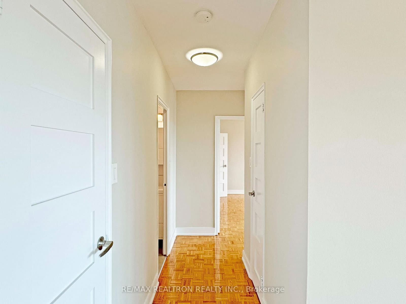 10 Shallmar Boulevard, Unit 607 thumbnail 7