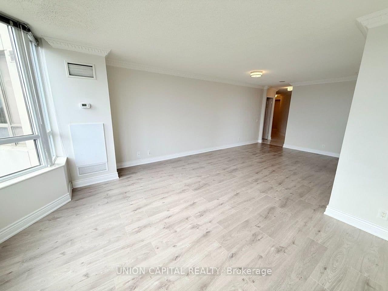 78 Harrison Garden Boulevard, Unit 1007 thumbnail 18