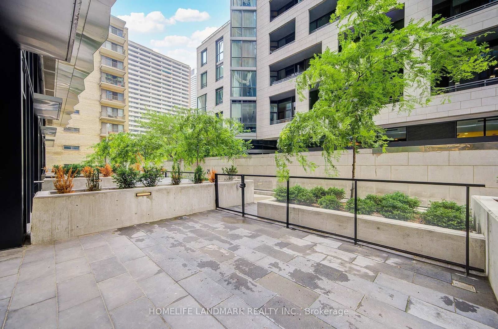 55 Charles Street E, Unit TH05 thumbnail 10