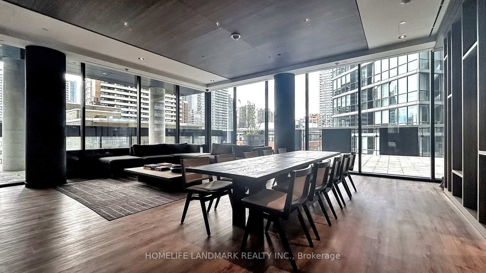 55 Charles Street E, Unit TH05 thumbnail 20