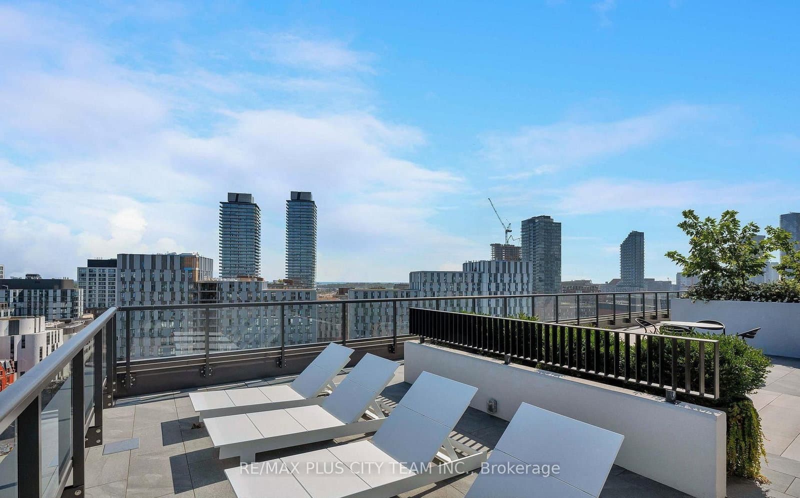 28 Eastern Avenue, Unit 926 thumbnail 12