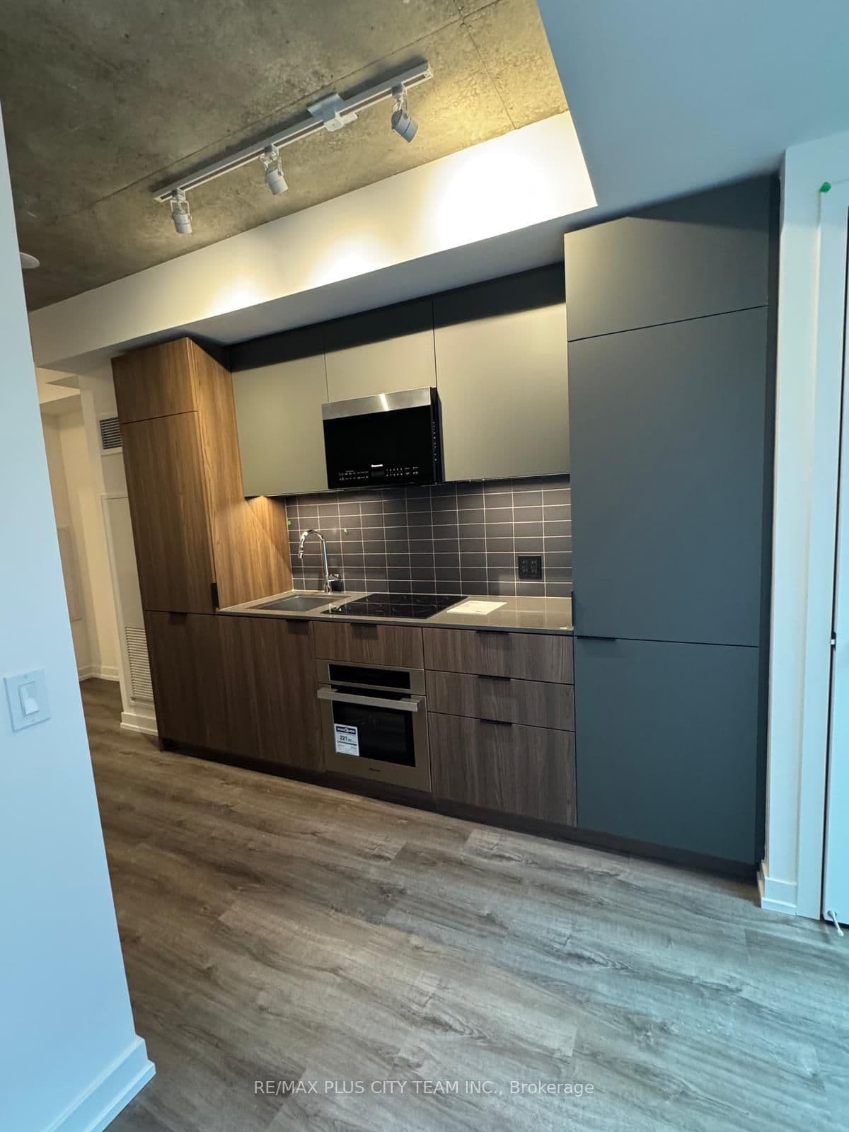 28 Eastern Avenue, Unit 926 thumbnail 5