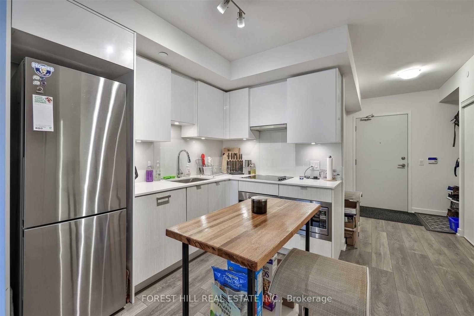 195 Redpath Avenue, Unit 806 thumbnail 3