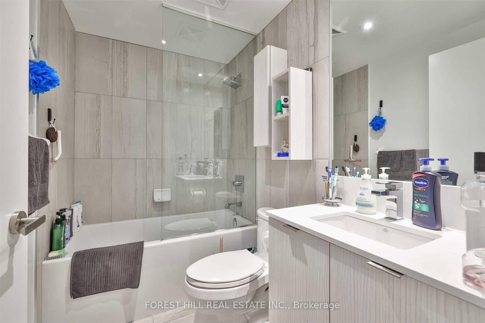 195 Redpath Avenue, Unit 806 thumbnail 7