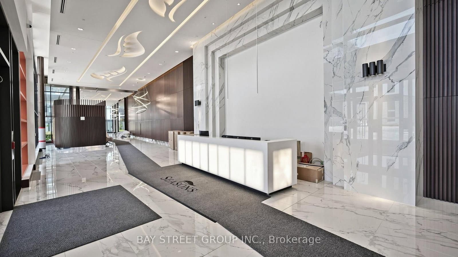 95 McMahon Drive, Unit 2515 thumbnail 20