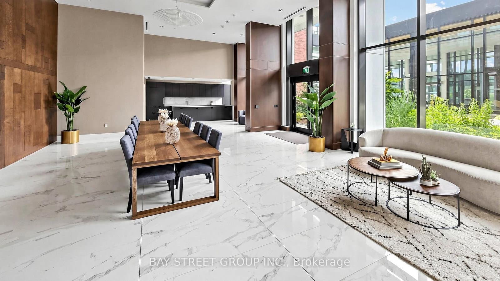 95 McMahon Drive, Unit 2515 thumbnail 38