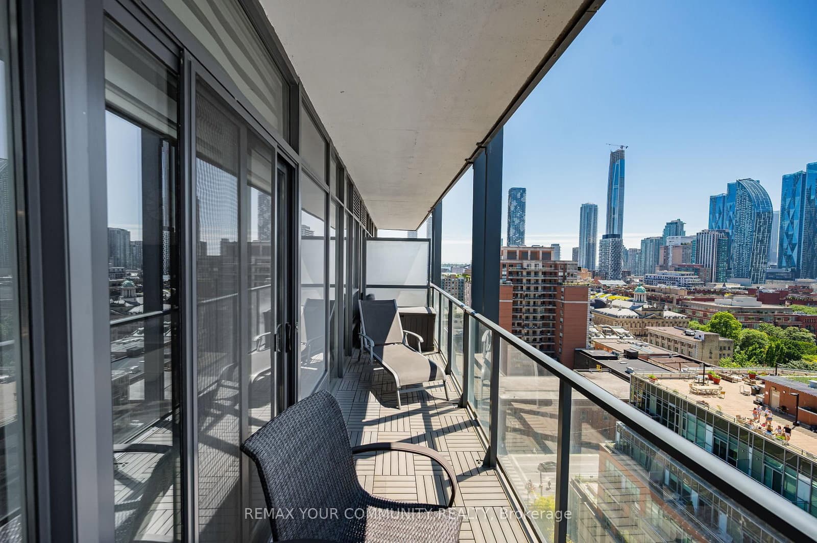 105 George Street, Unit 1412 thumbnail 17