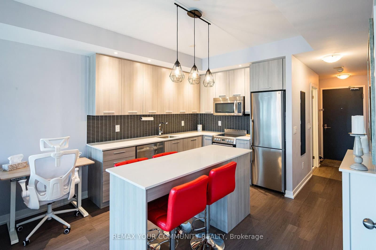 105 George Street, Unit 1412 thumbnail 3