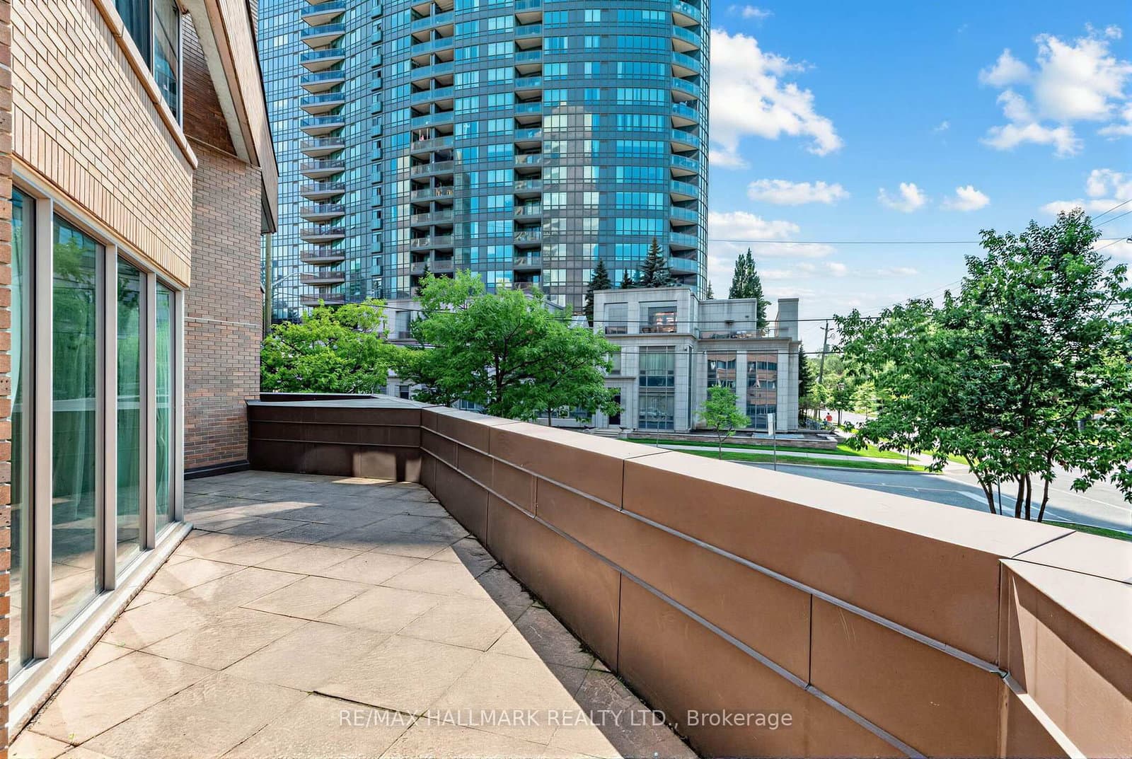 3 Duplex Avenue, Unit 102 thumbnail 26