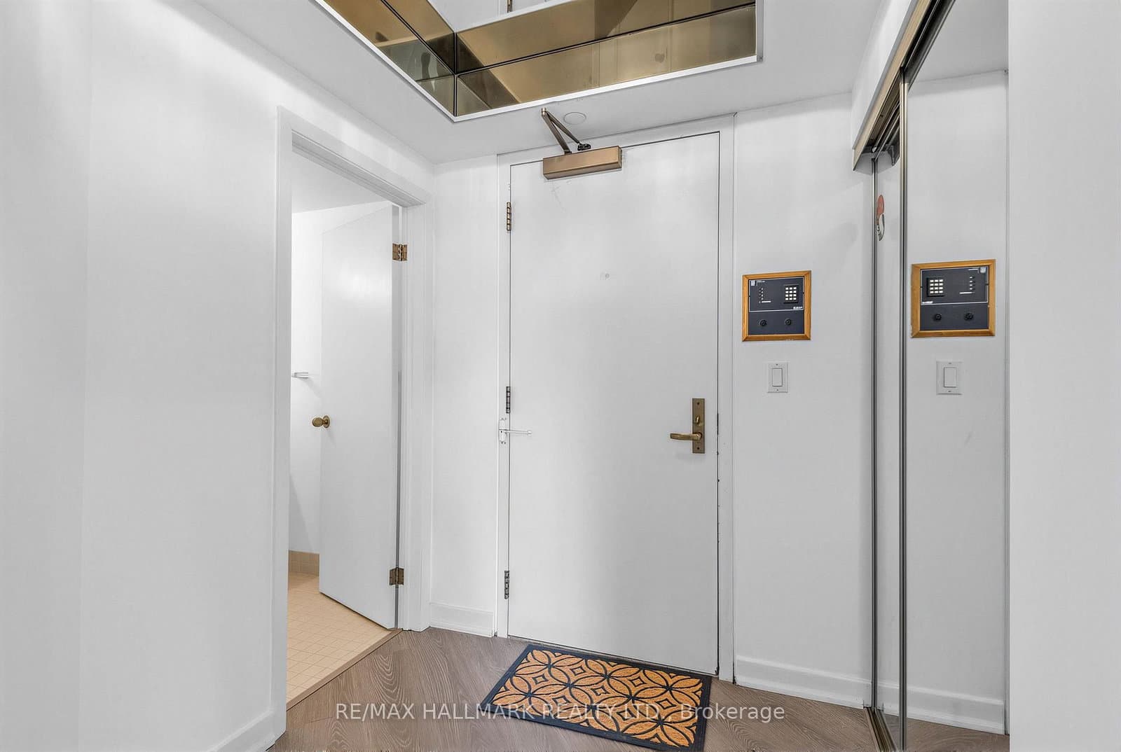 3 Duplex Avenue, Unit 102 thumbnail 4
