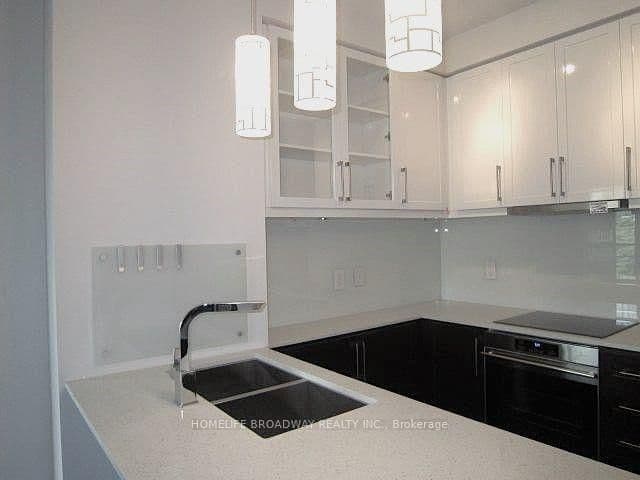 21 Clairtrell Road, Unit 401 thumbnail 4