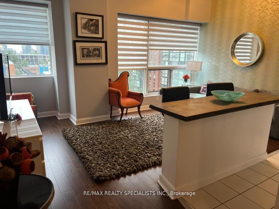 700 King Street W, Unit 519 thumbnail 10