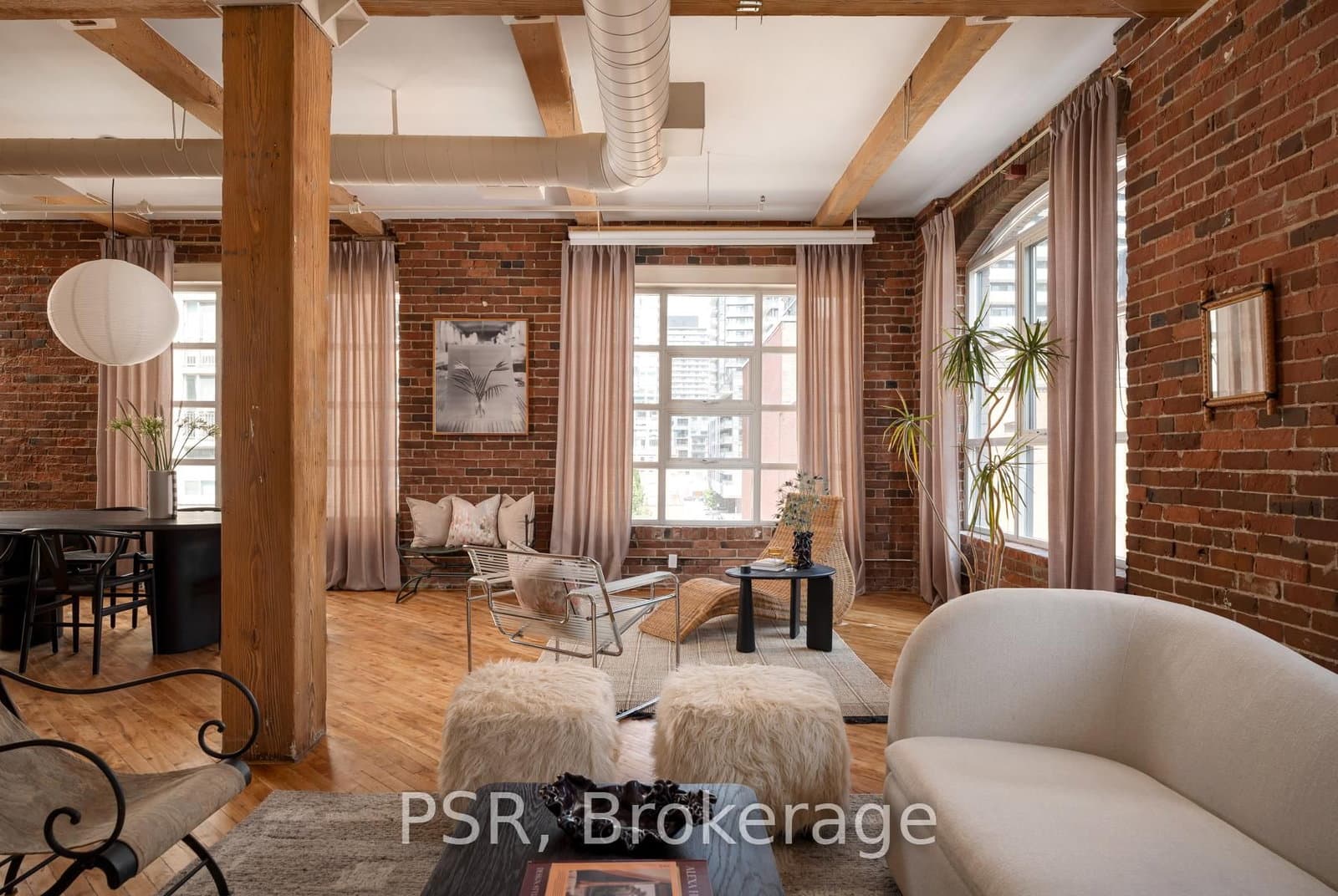 #407 - 90 Sherbourne Street