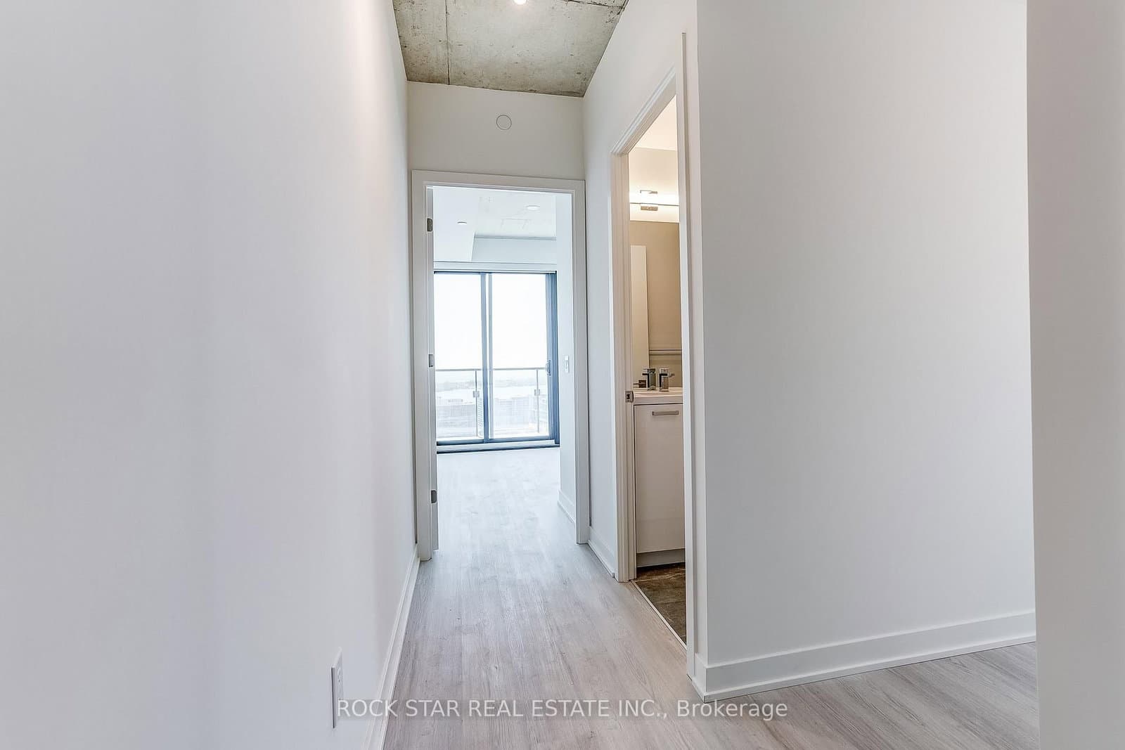 284 King Street E, Unit 2802 thumbnail 17