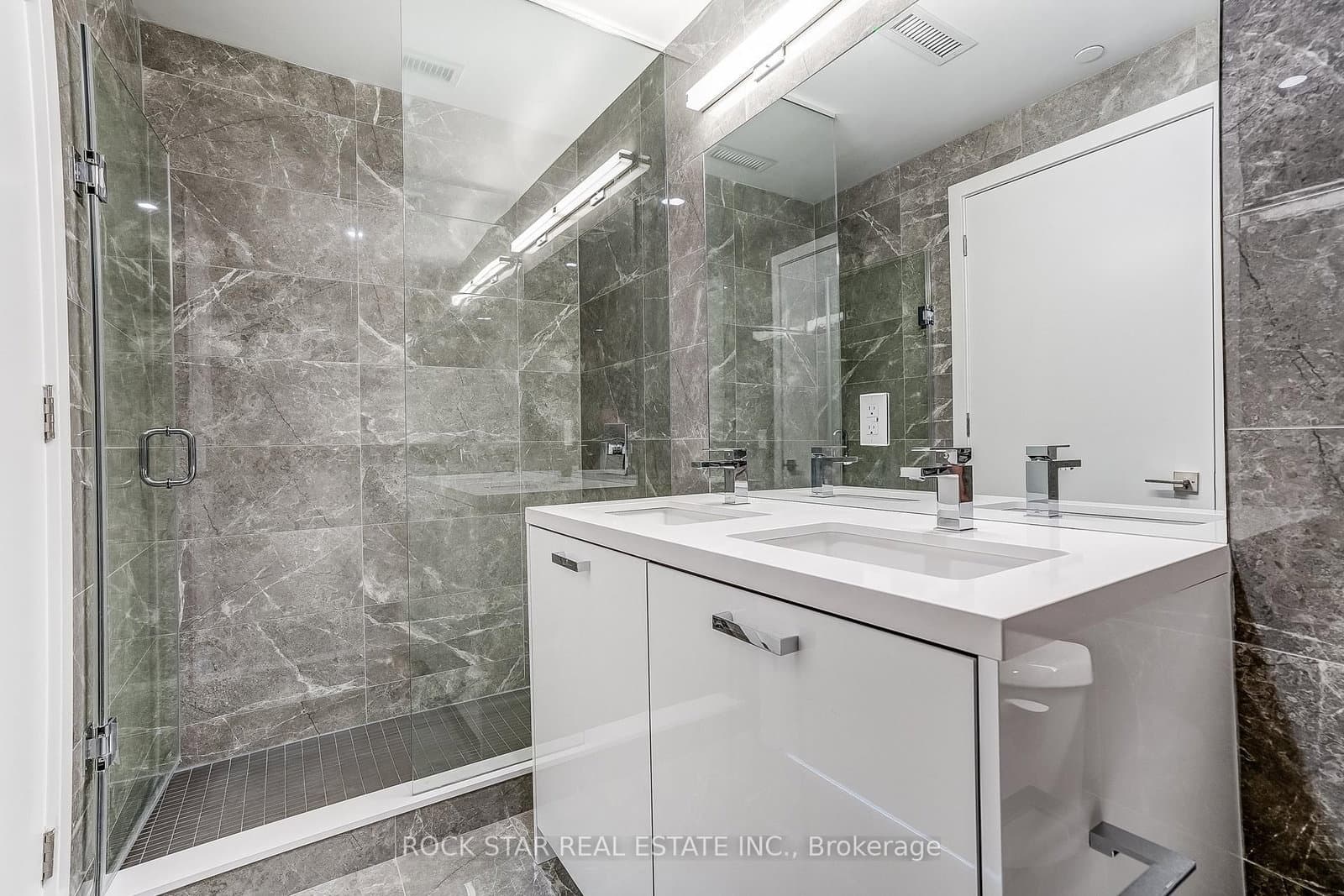 284 King Street E, Unit 2802 thumbnail 33