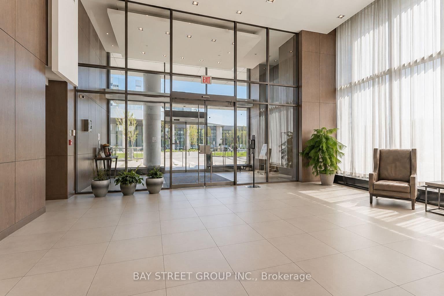 121 McMahon Drive, Unit 2906 thumbnail 6