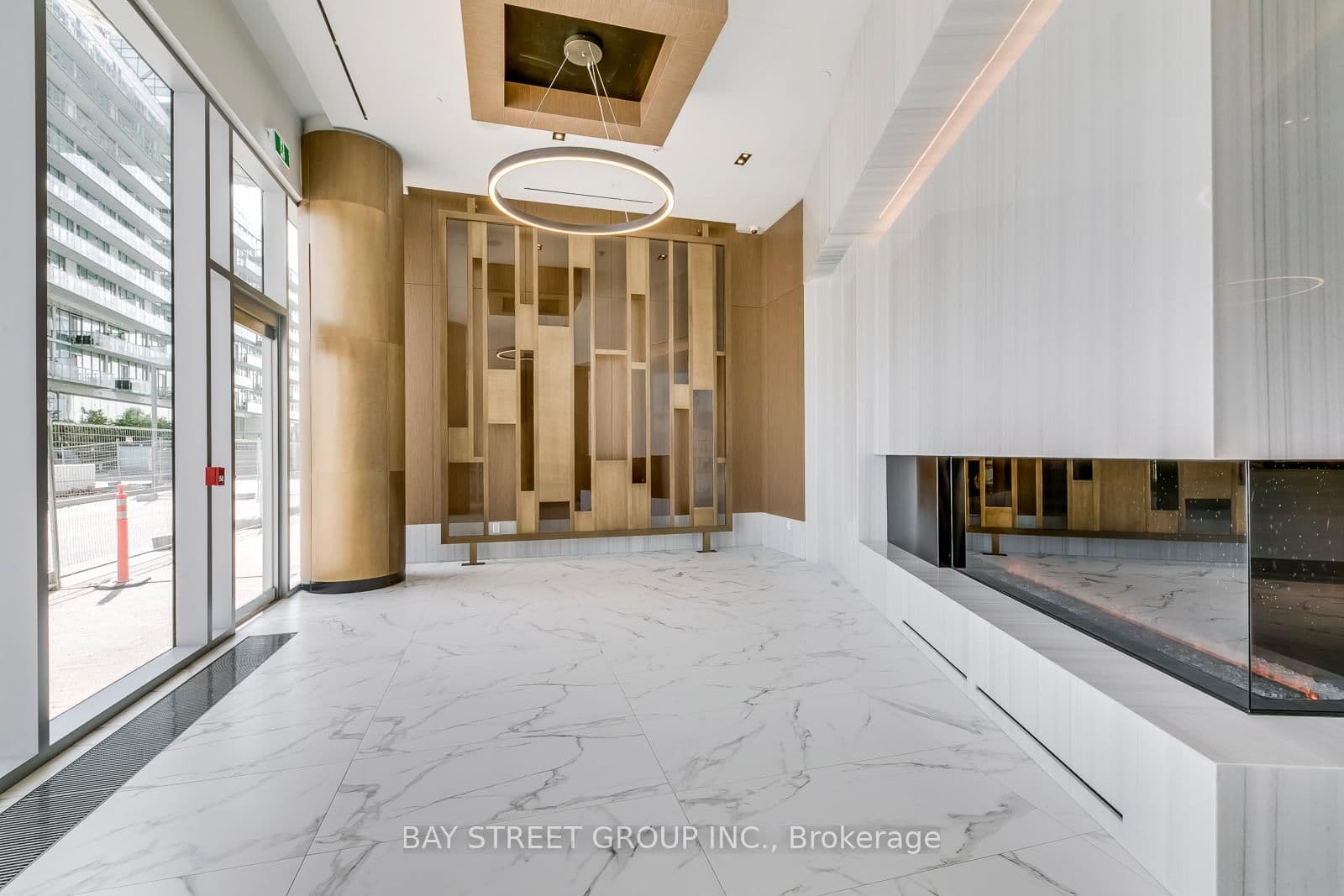 15 Queens Quay E, Unit 624 thumbnail 2