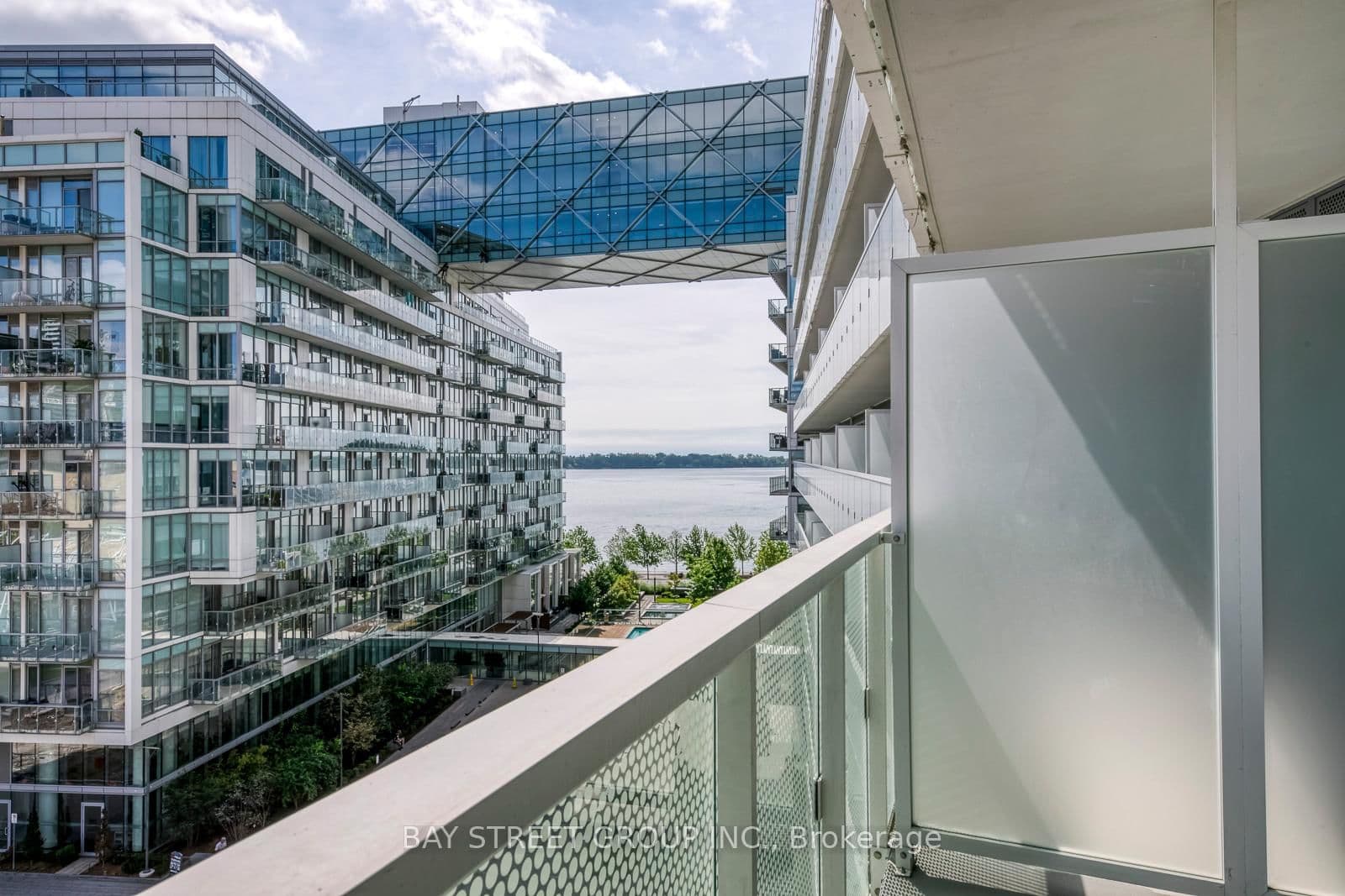 15 Queens Quay E, Unit 624 thumbnail 20