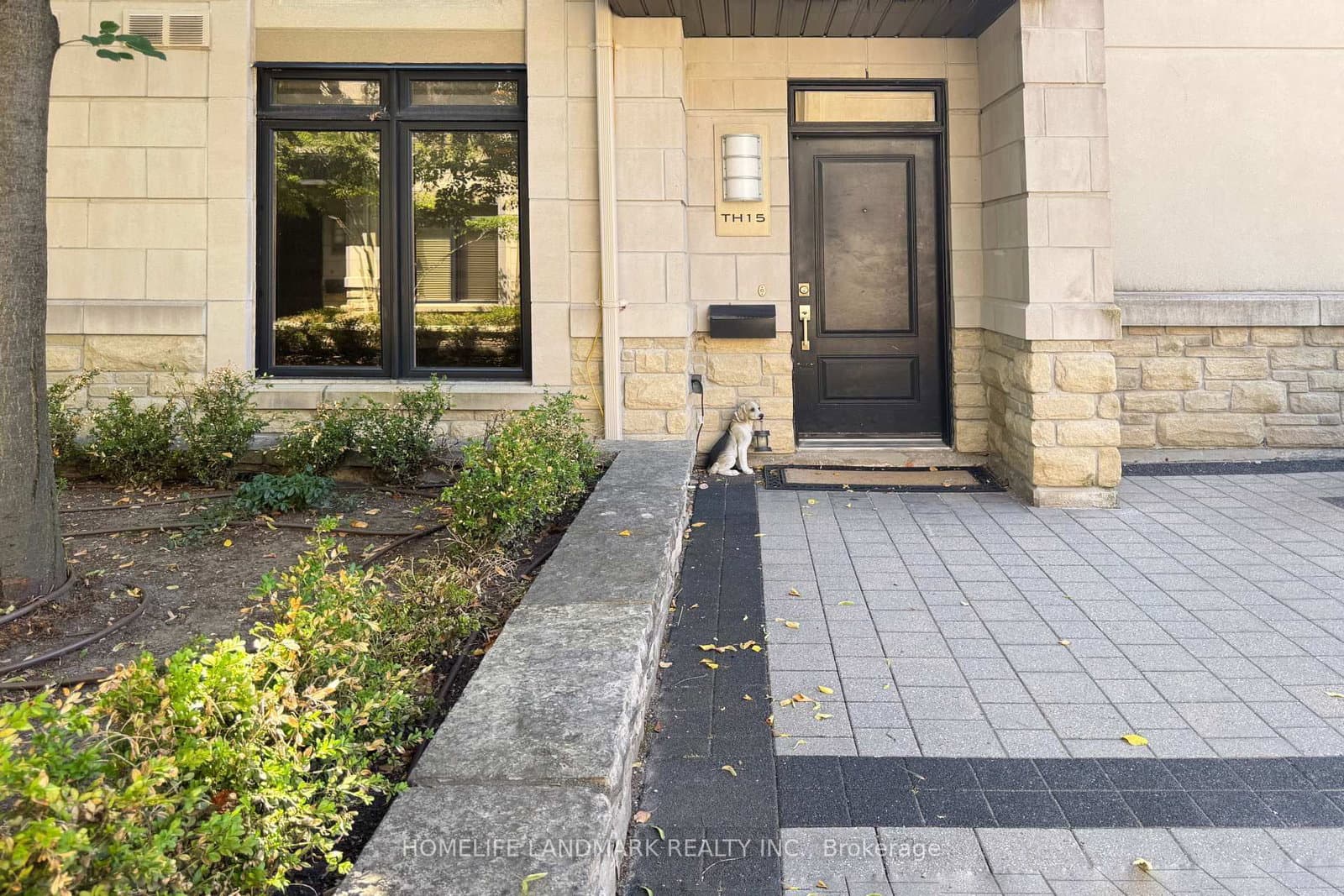 7 Oakburn Crescent, Unit 15 thumbnail 2