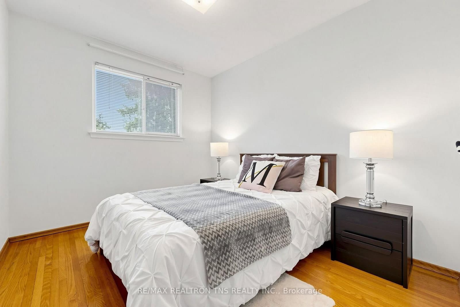 18 Lisburn Crescent thumbnail 12