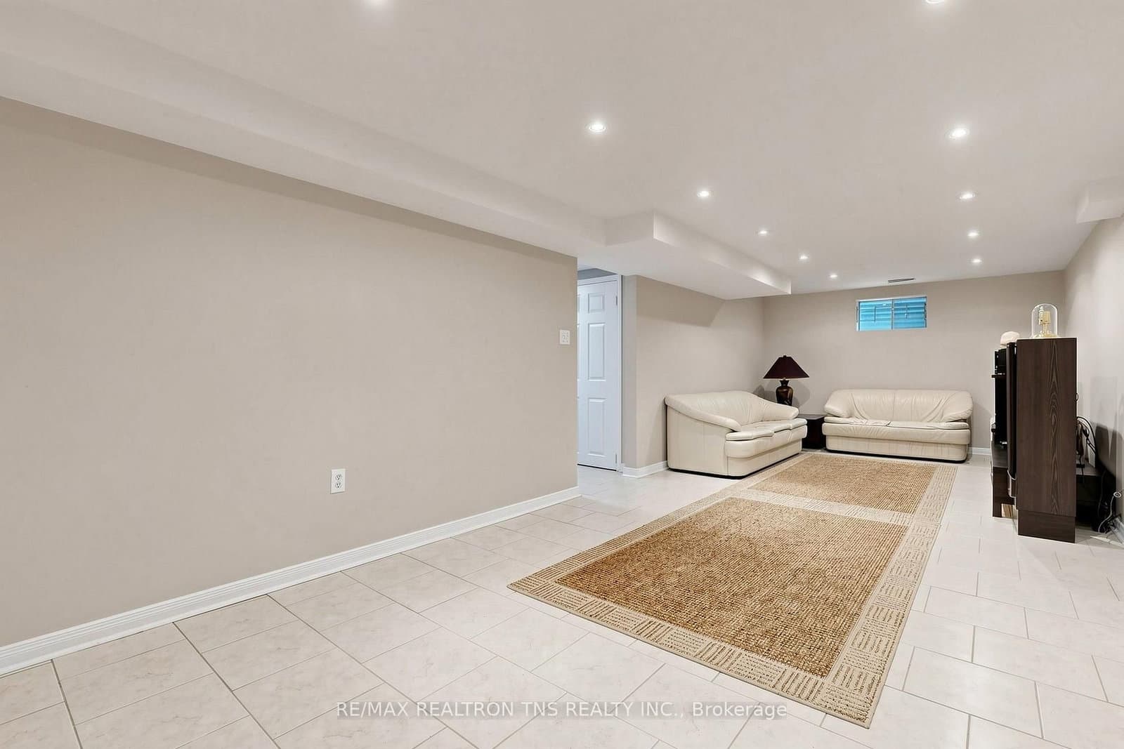 18 Lisburn Crescent thumbnail 15