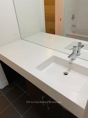 112 George Street, Unit Th102 thumbnail 14