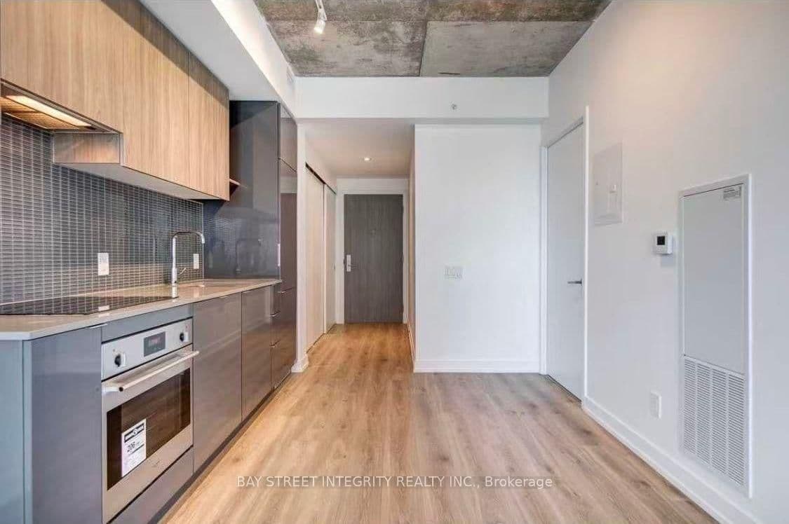 161 Roehampton Avenue, Unit 1609 thumbnail 2
