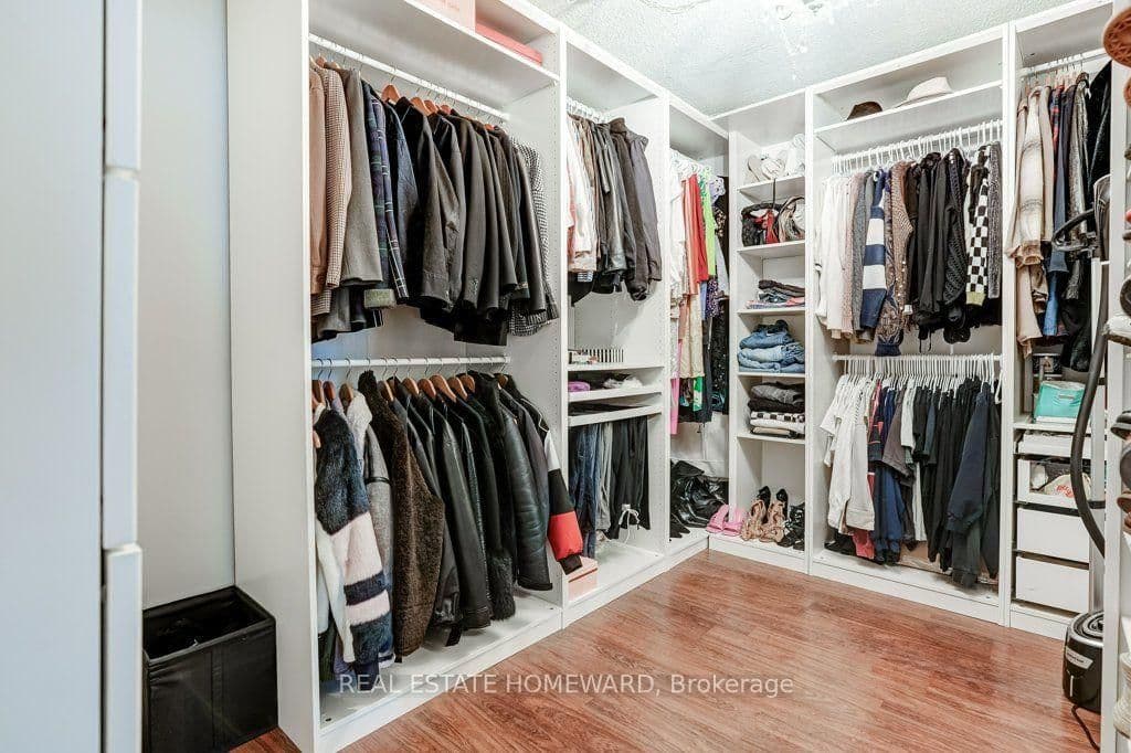 323 E Richmond Street, Unit 1009 thumbnail 24