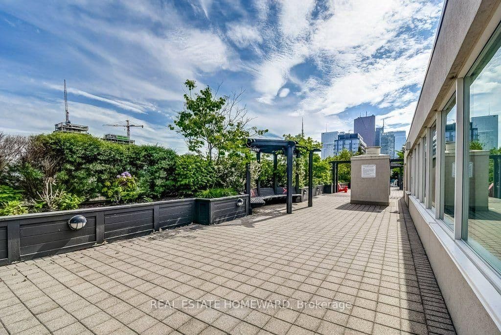 323 E Richmond Street, Unit 1009 thumbnail 34