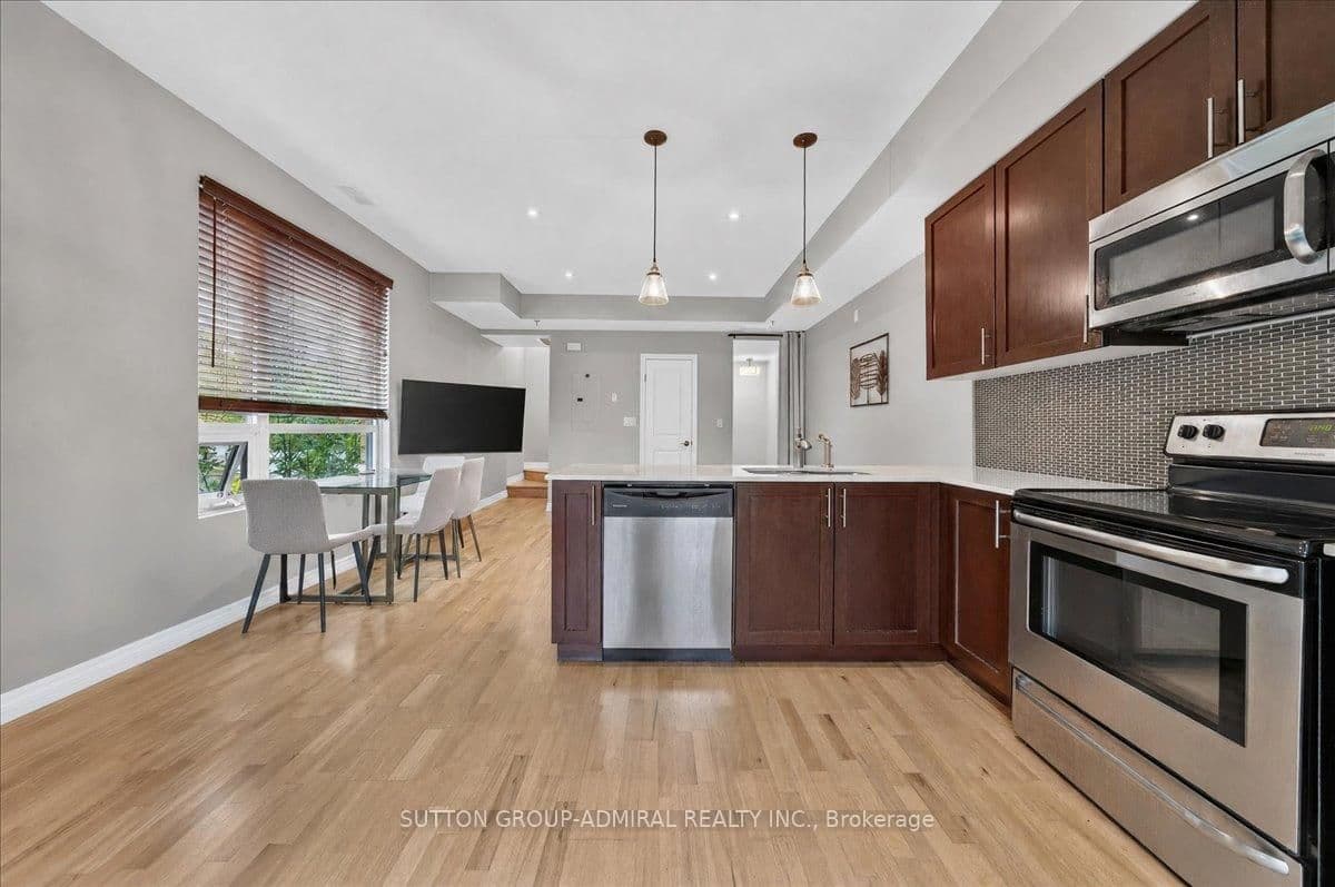 2 Maxwell Street, Unit 202 thumbnail 6