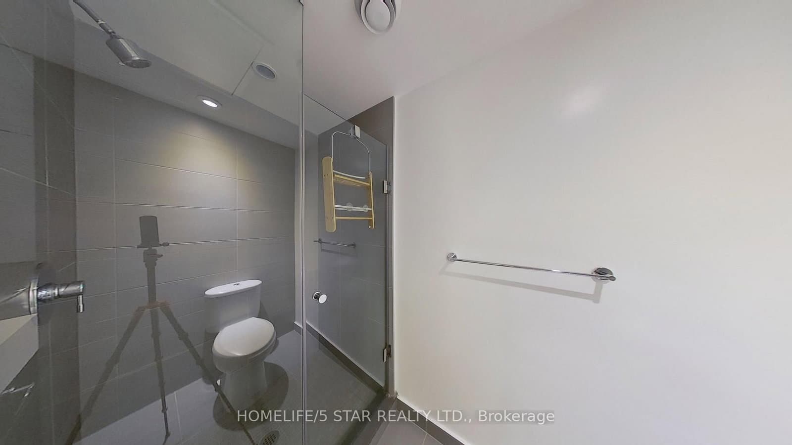 560 King Street W, Unit 618 thumbnail 14