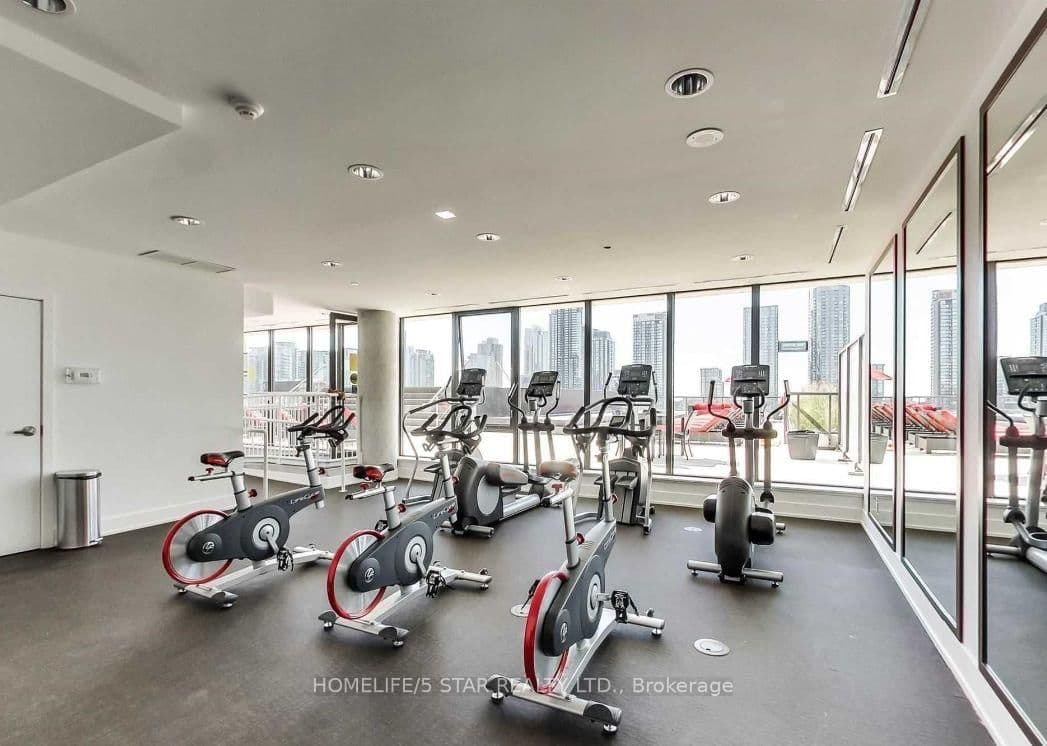 560 King Street W, Unit 618 thumbnail 20