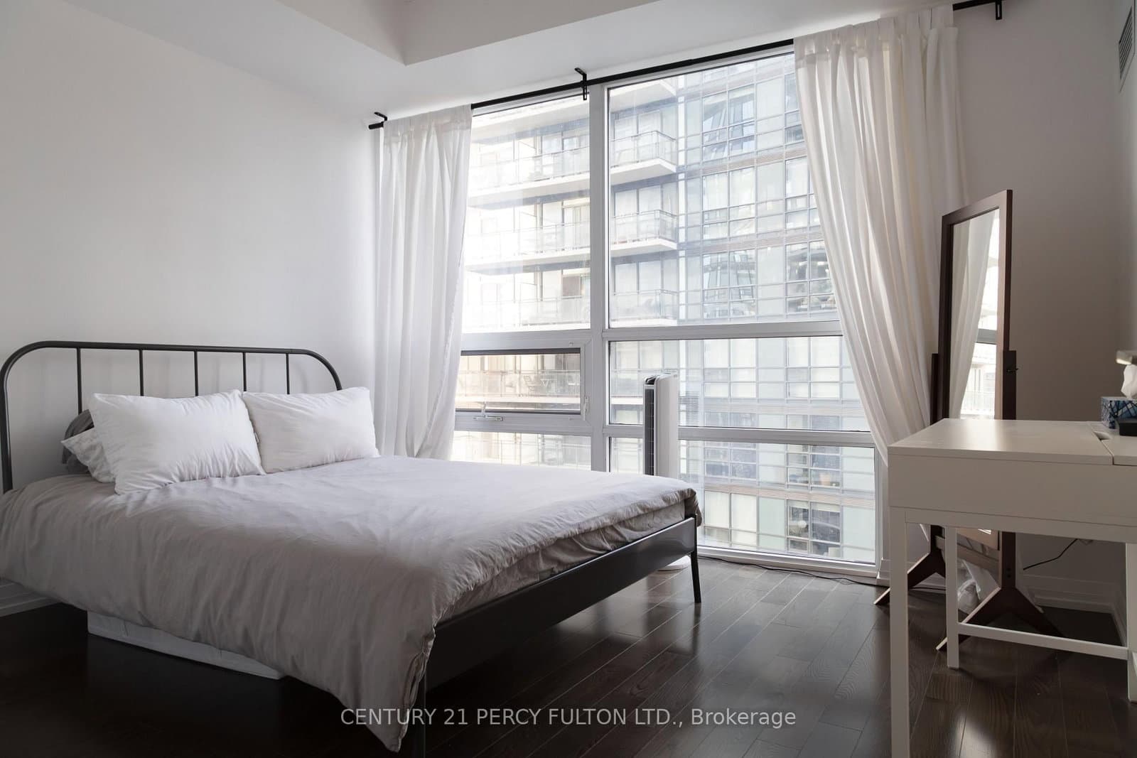 460 Adelaide Street E, Unit 1611 thumbnail 12