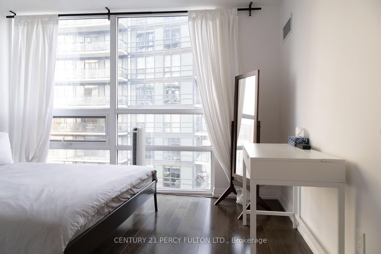 460 Adelaide Street E, Unit 1611 thumbnail 14