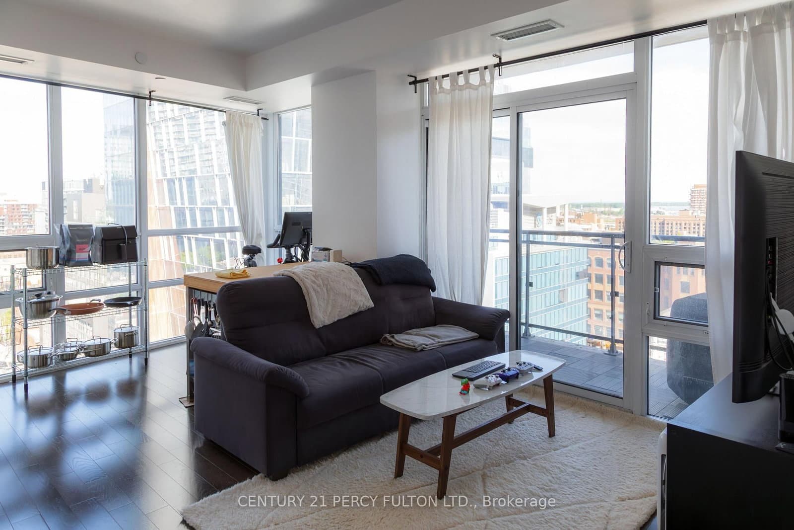 460 Adelaide Street E, Unit 1611 thumbnail 5