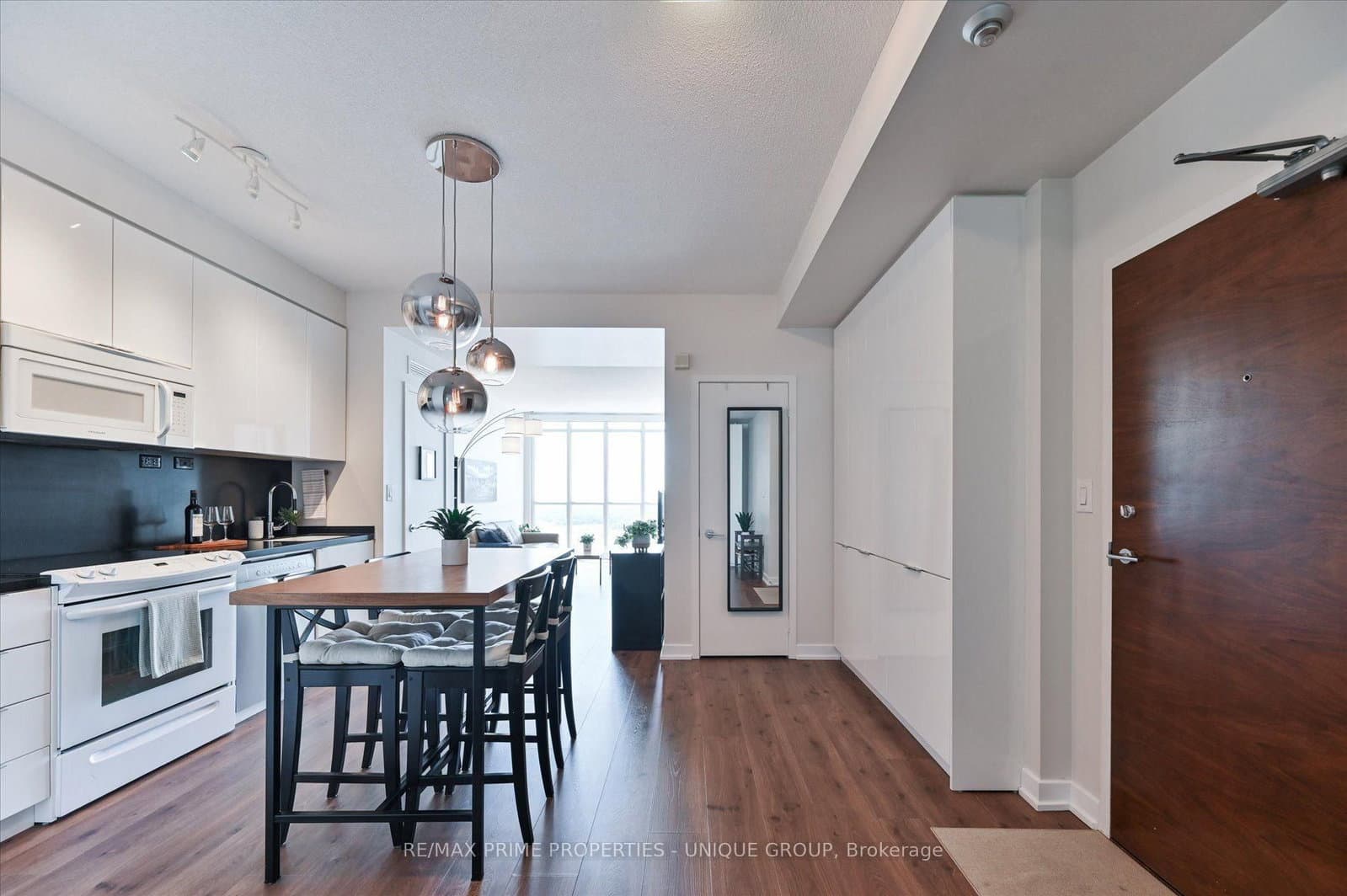 15 Iceboat Terrace, Unit 3508 thumbnail 2