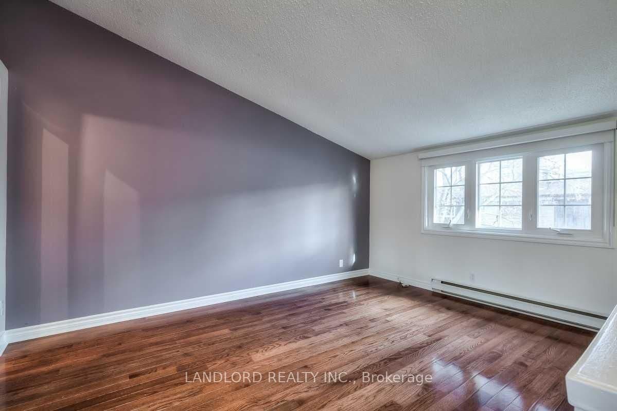 233 Berkeley Street thumbnail 9