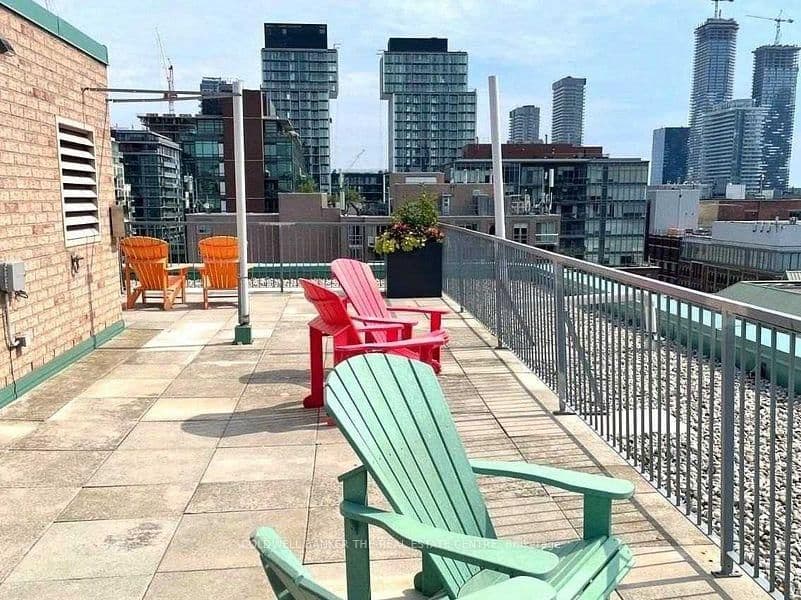 311 Richmond Street E, Unit 704 thumbnail 17