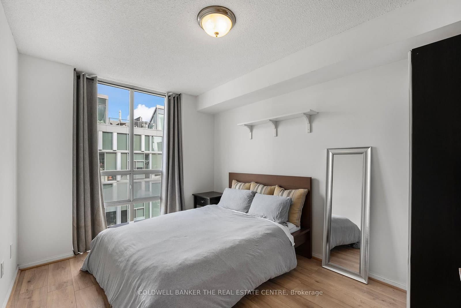 311 Richmond Street E, Unit 704 thumbnail 8