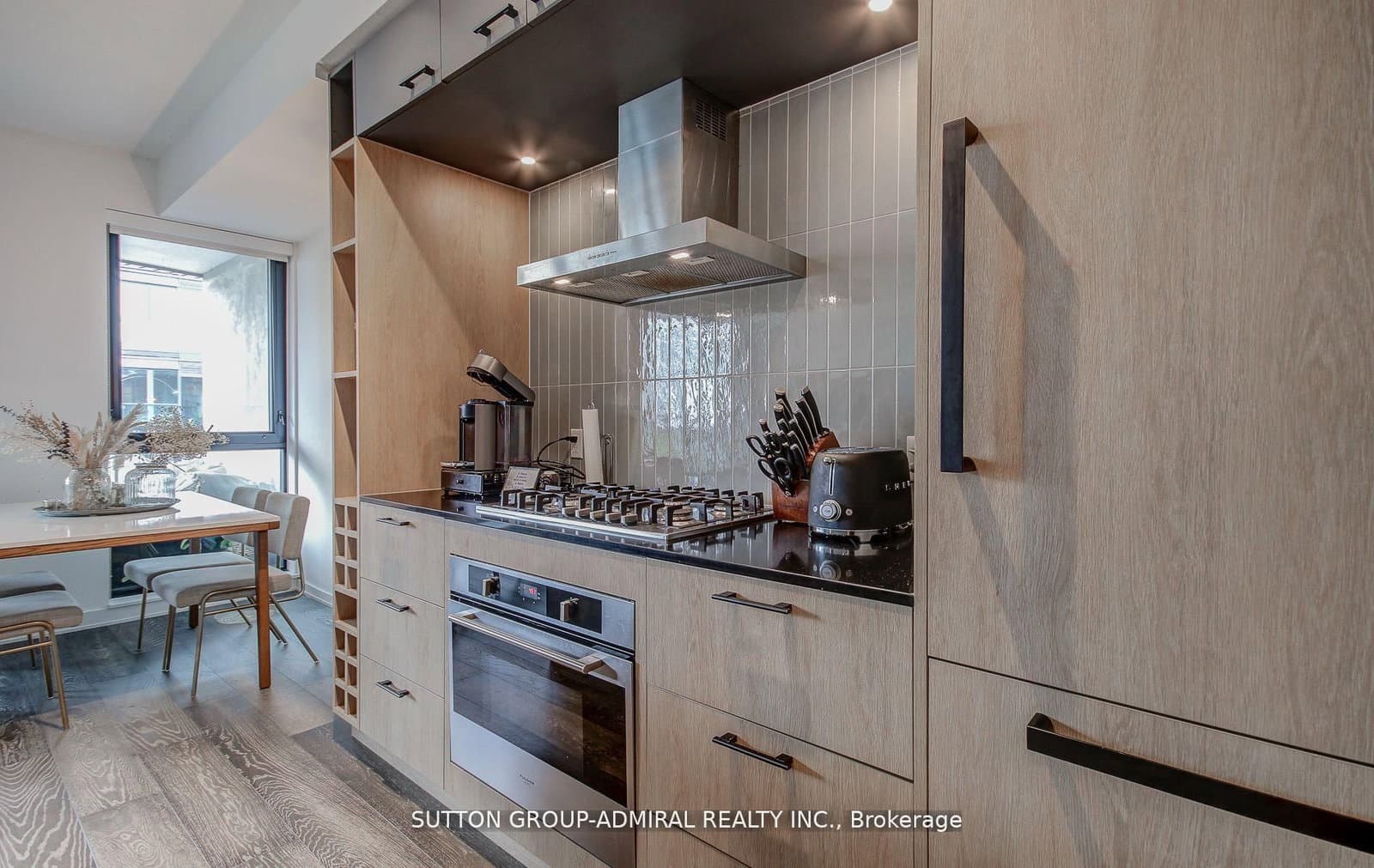 41 Dovercourt Road, Unit 602 thumbnail 2