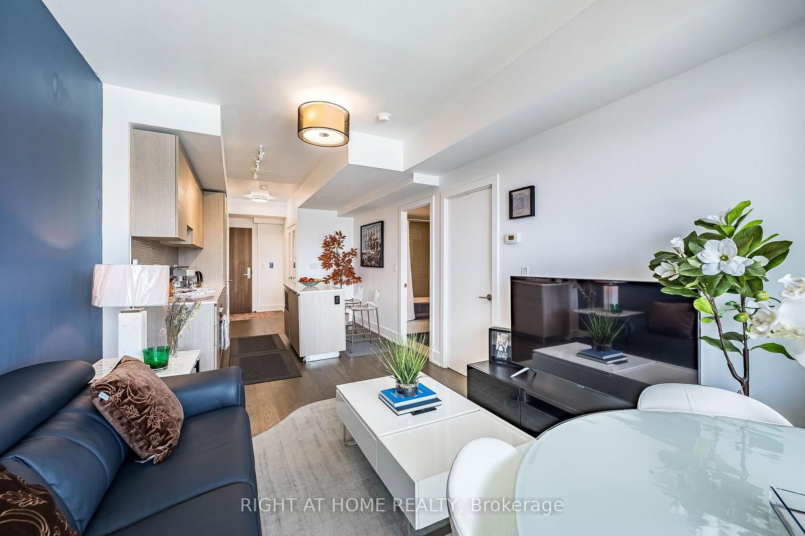 200 Bloor Street W, Unit 1604 thumbnail 20