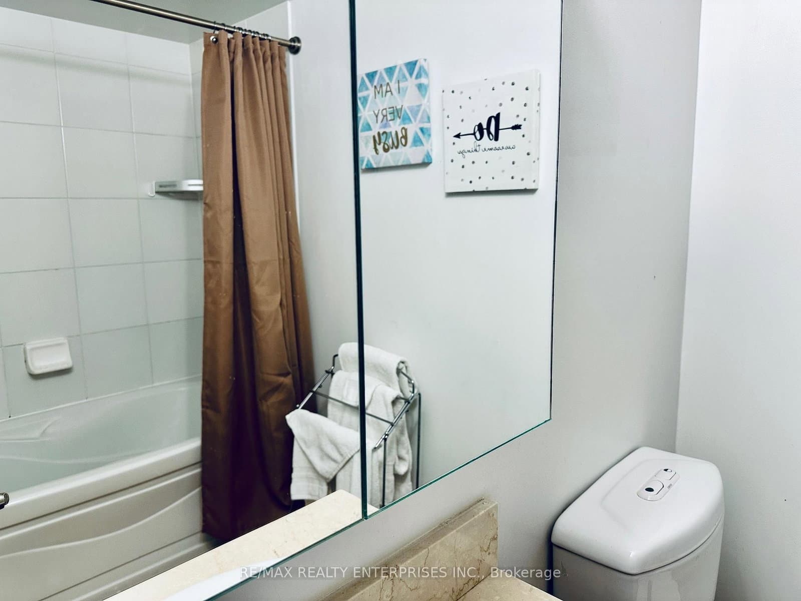 20 Blue Jays Way, Unit 909 thumbnail 17