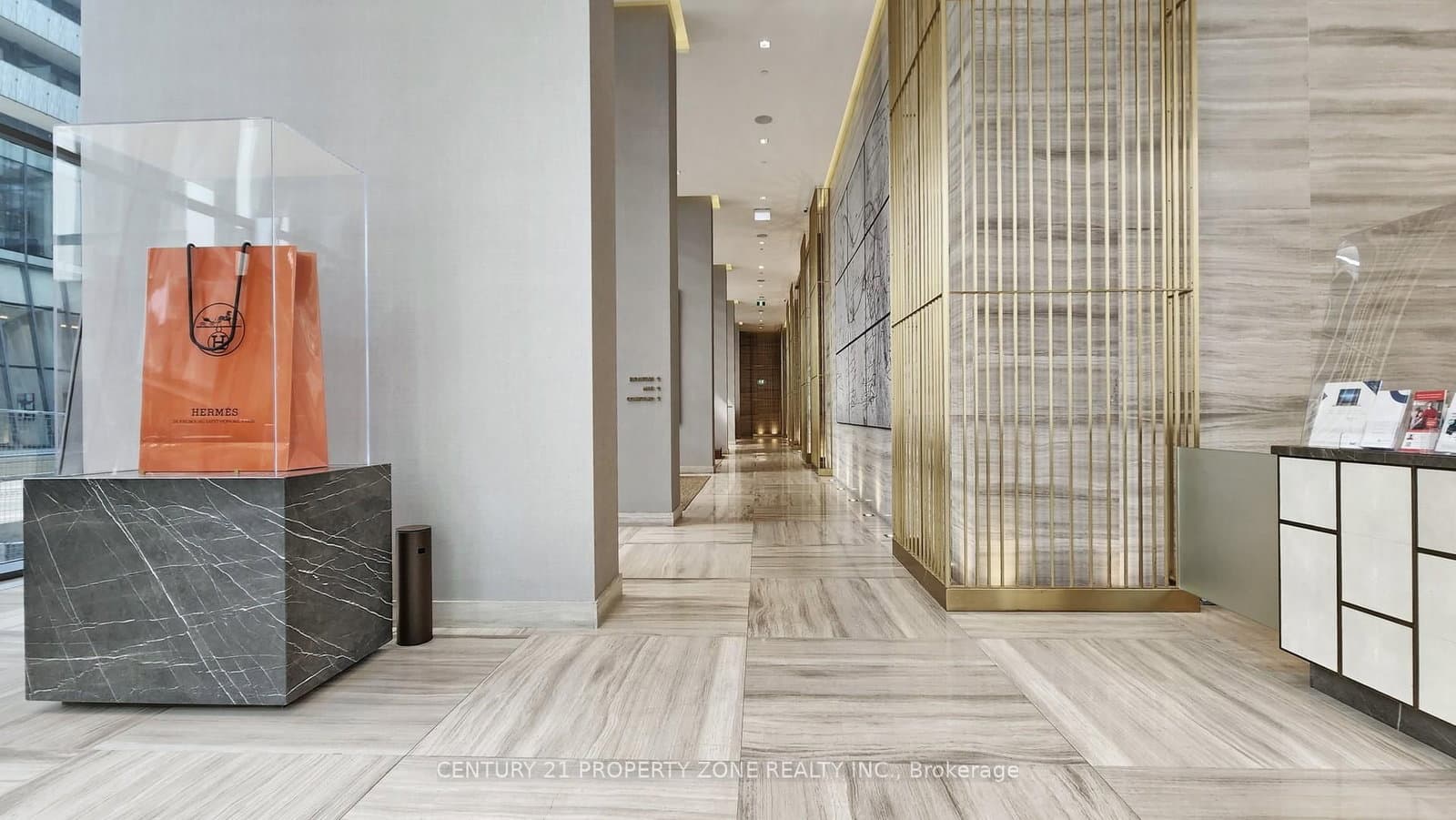 50 Charles Street E, Unit 1007 thumbnail 3