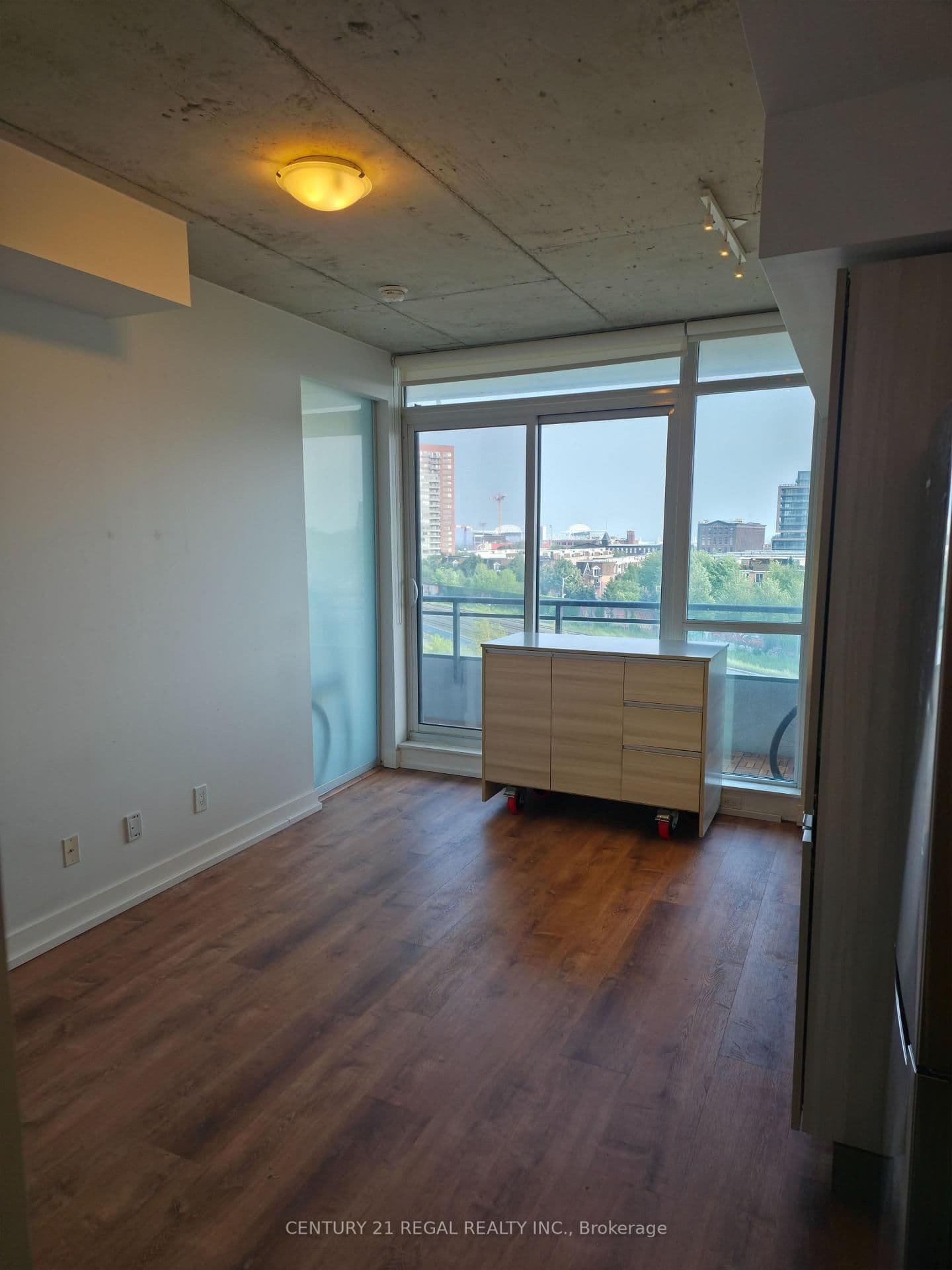 20 Minowan Miikan Lane, Unit 705 thumbnail 9