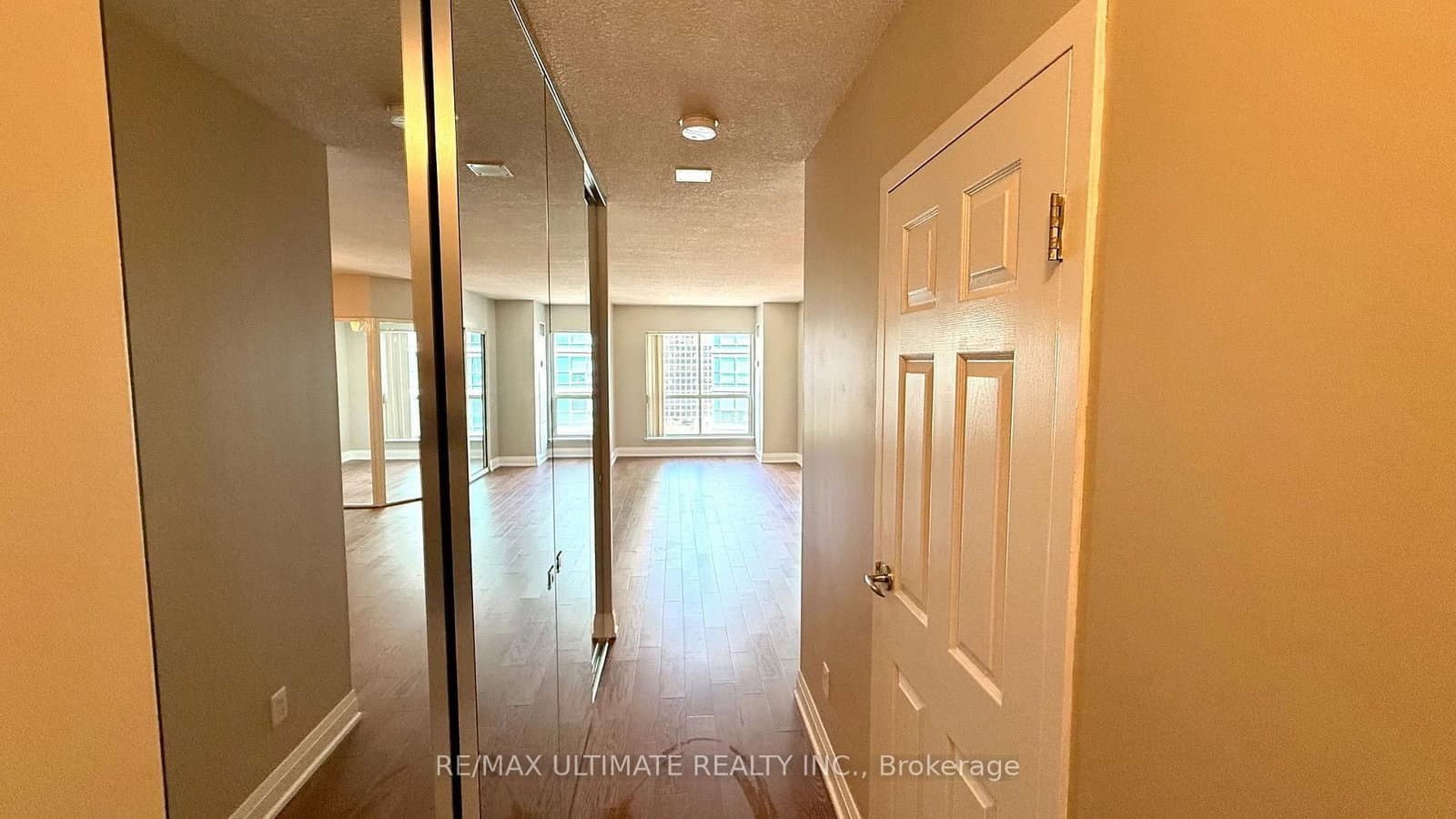 25 The Esplanade, Unit 913 thumbnail 12