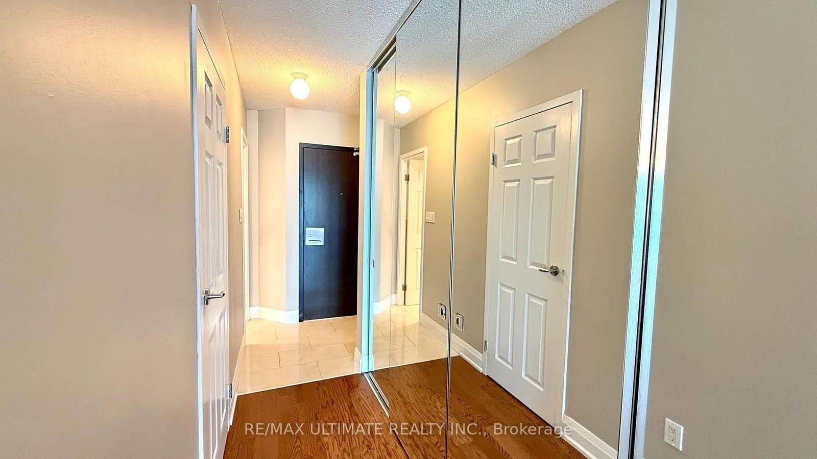 25 The Esplanade, Unit 913 thumbnail 8