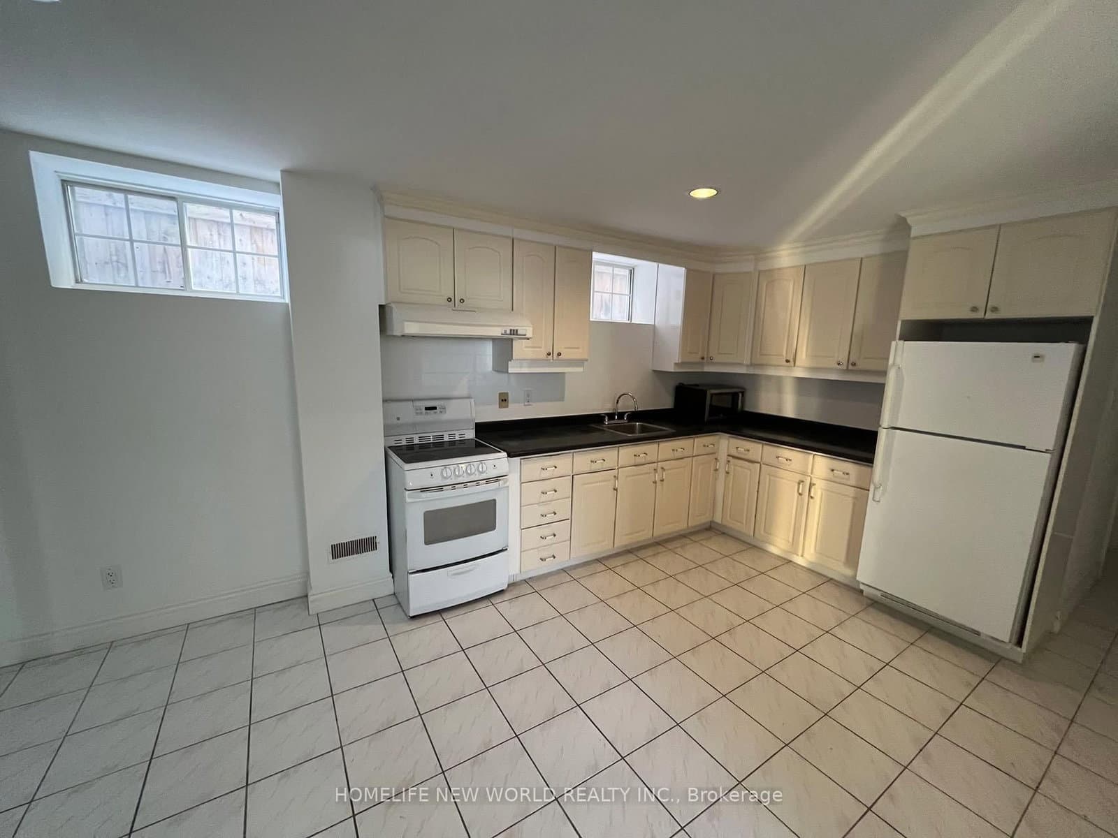 298 Mckee Avenue, Unit Lower thumbnail 4